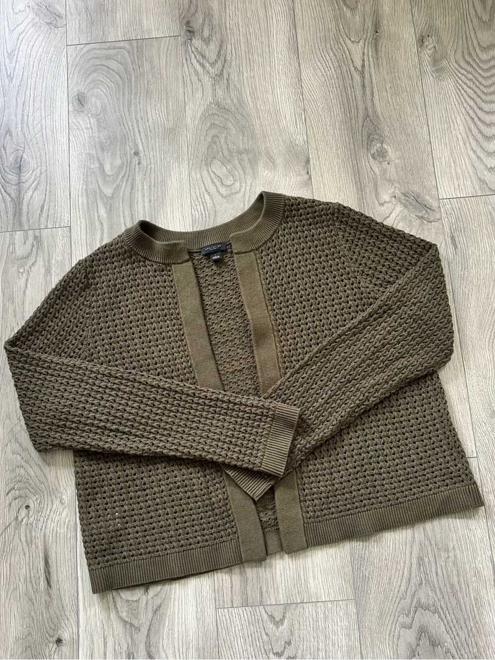 Ann Taylor Olive Green Knit Open Front Cardigan Sweater - Women’s size M/L
